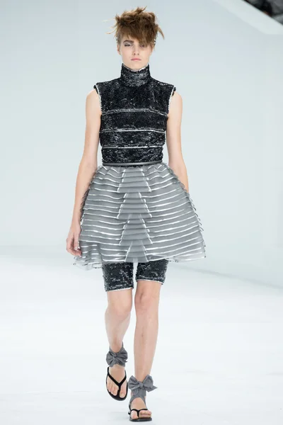 Look 34